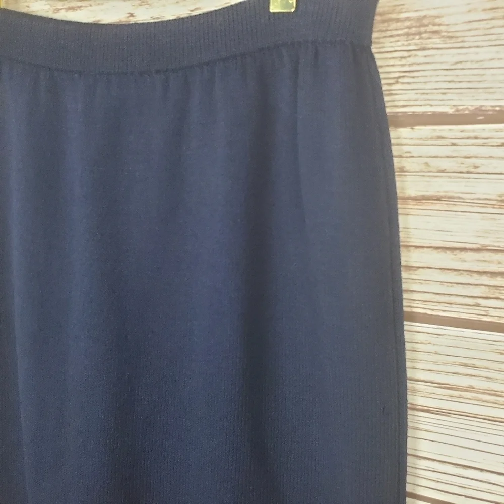 St John Basics Womens Size 8 Vintage Navy Blue Santana Knit Pencil Skirt #89